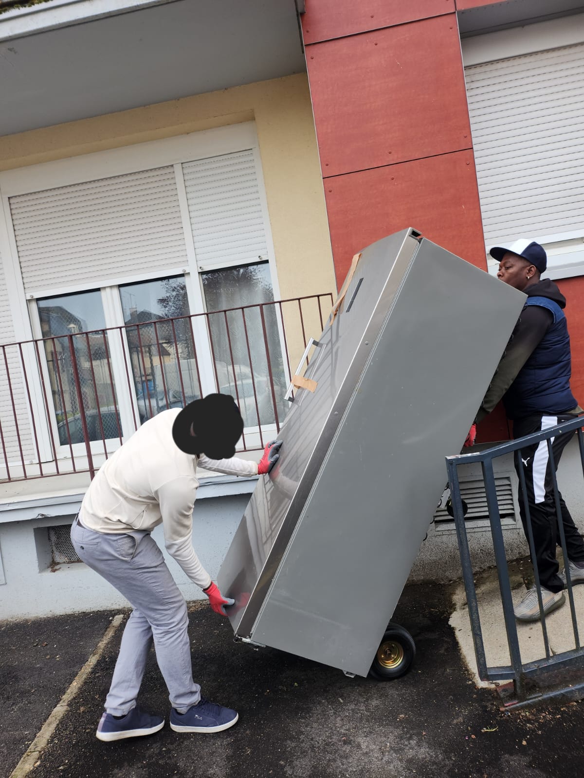 WhatsApp Image 2025-04-18 à 13.08.10_2fd77a99 - Copie