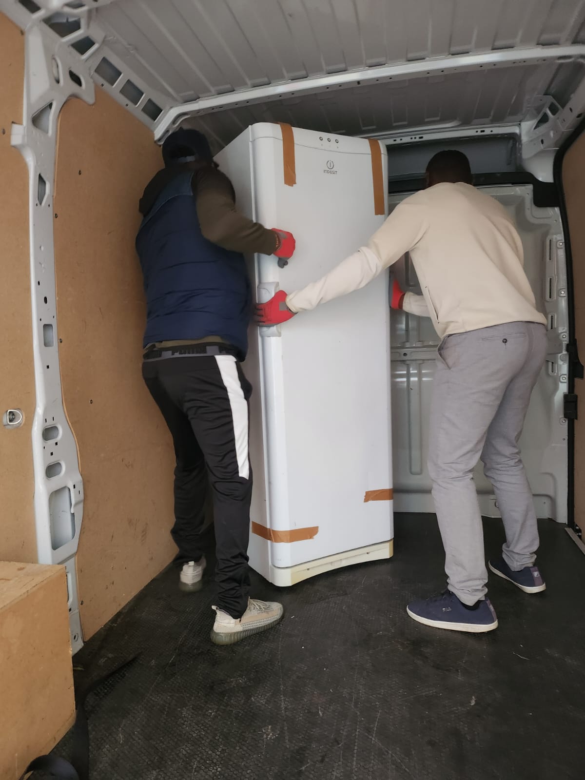 WhatsApp Image 2025-04-18 à 13.08.11_27e0267f